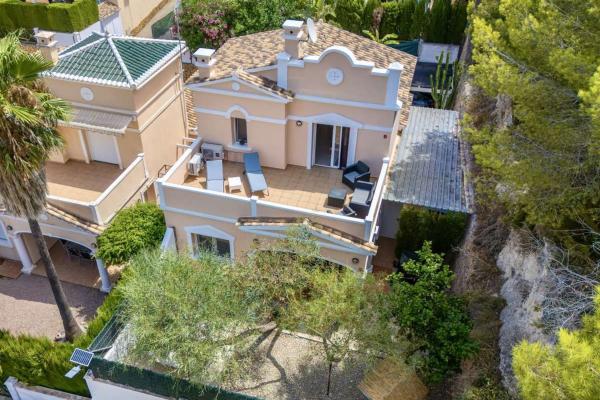 Chalet wolnostojący na sprzedaż w Casa o chalet en Cometa-Carrió, Calpe, Kalpe photo 1