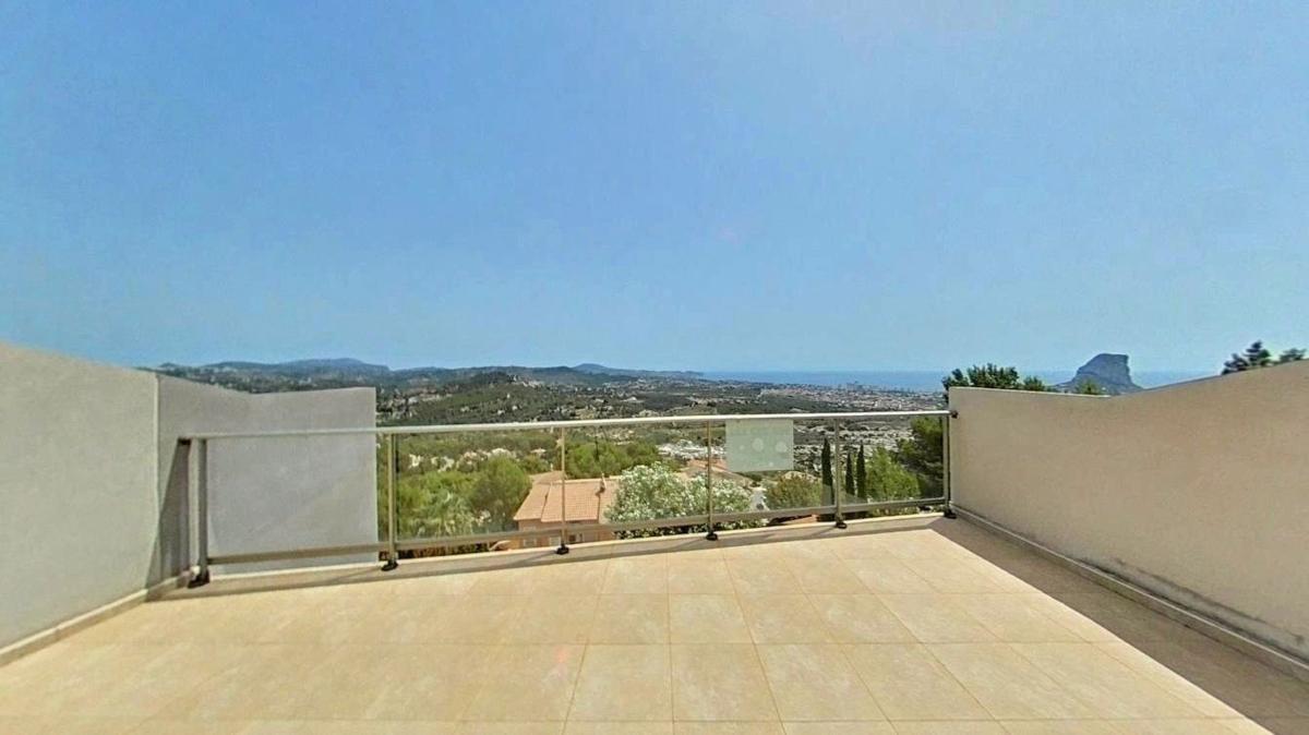 Venta de chalet adosado en  Oltamar-Cucarres , Calpe photo 4