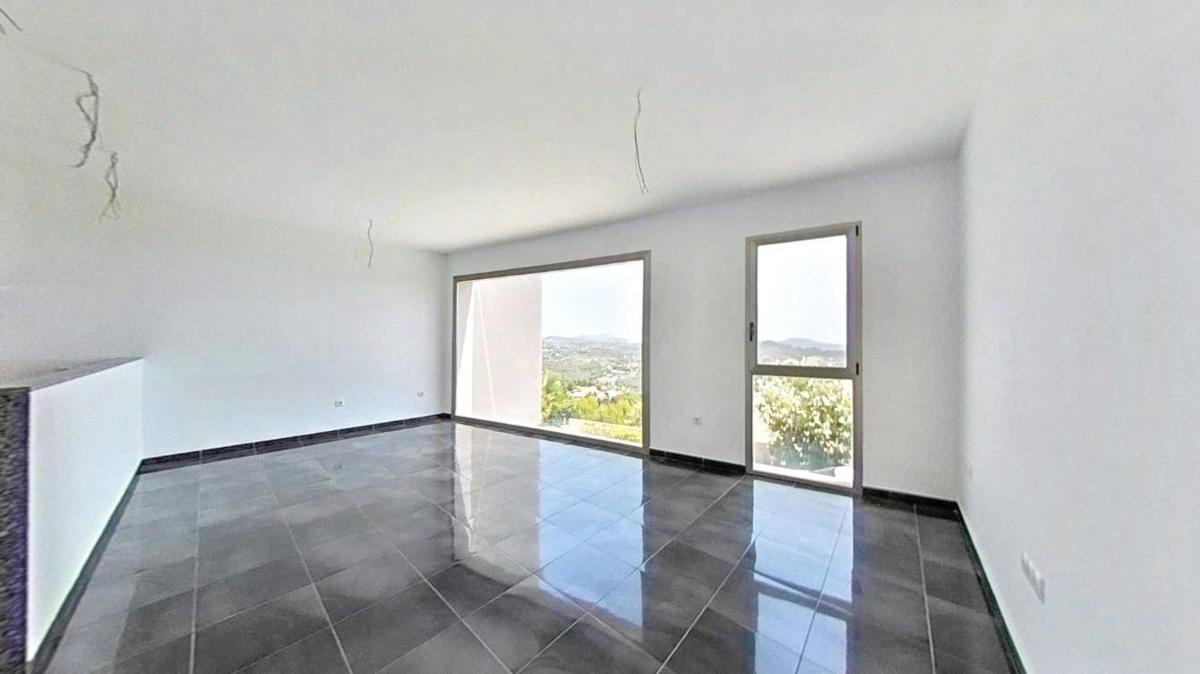 Venta de chalet adosado en  Oltamar-Cucarres , Calpe photo 5