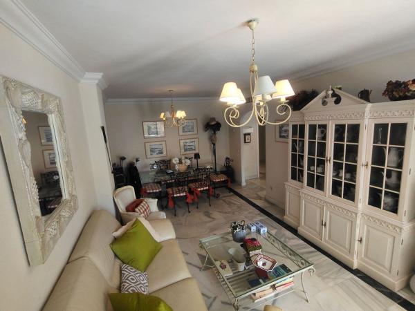 Sale of flat in Piso en Milla De Oro, La Carolina-Guadalpín, Marbella, Marbella
 photo 3