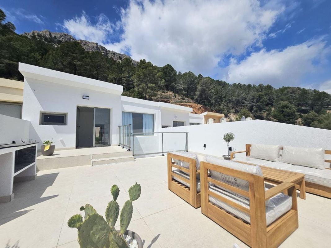 Venta de chalet adosado en Oltamar-Cucarres , Calpe photo 3