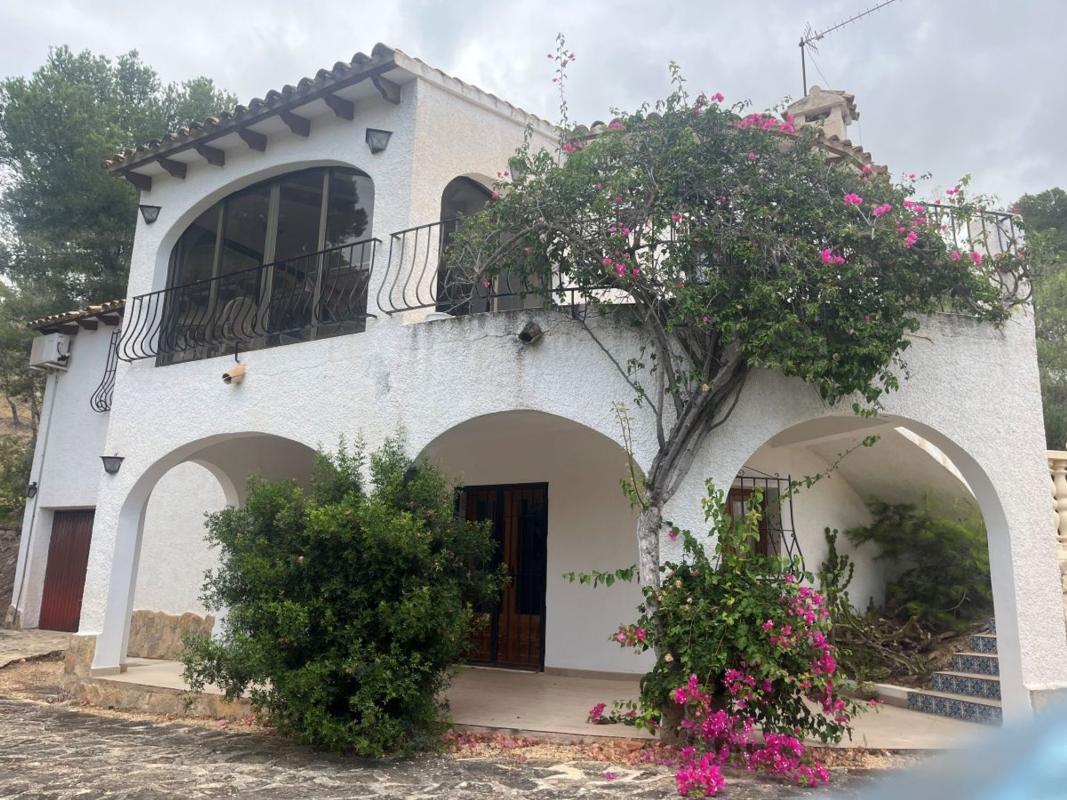 Properties for sale and rent in Spain photo 2