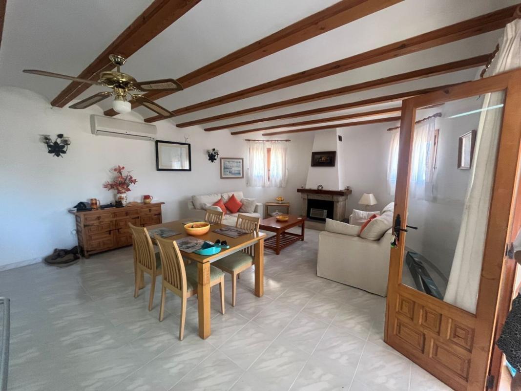 Properties for sale and rent in Spain photo 4