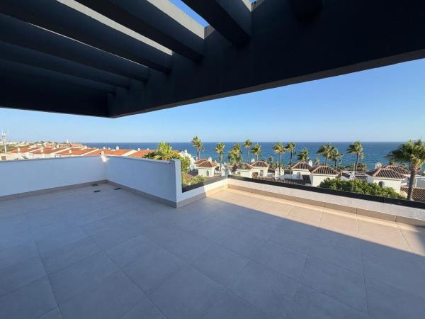 Ático en venta en Ático en Calaburra - Chaparral, Mijas, Mijas photo 1