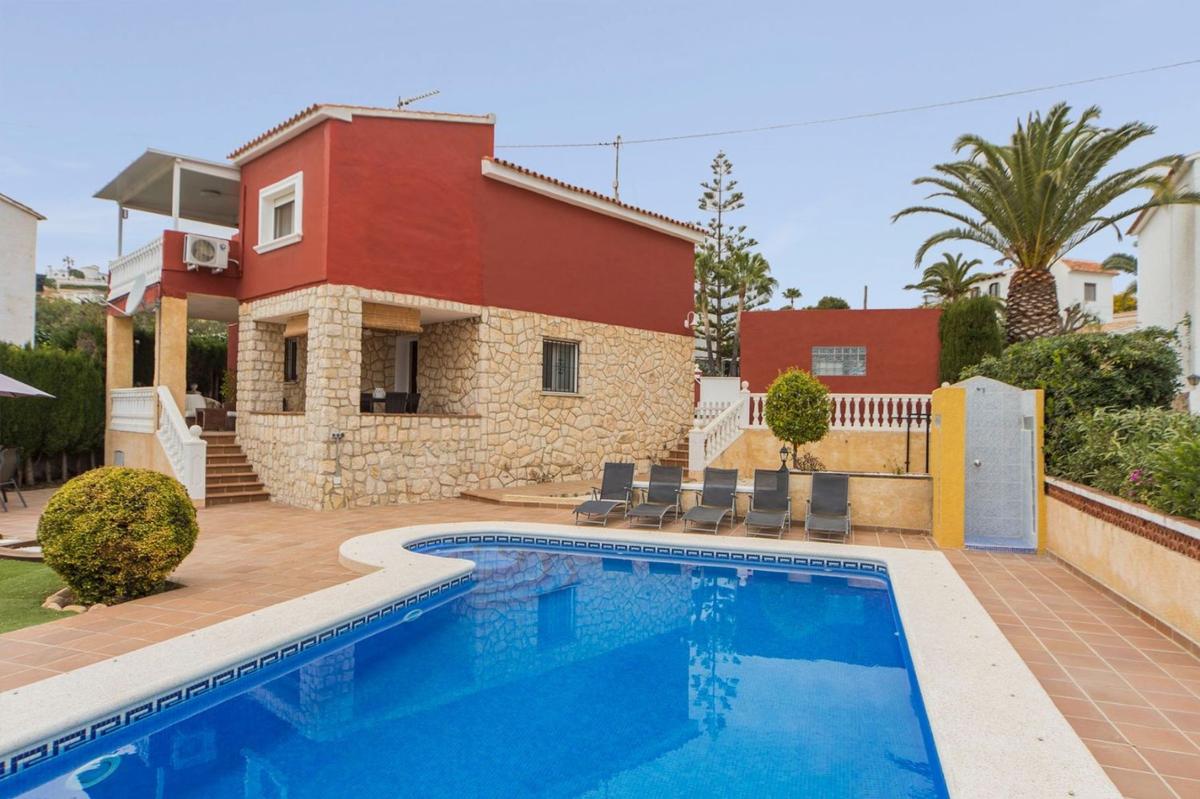Propiedades en venta y alquiler en España photo 1