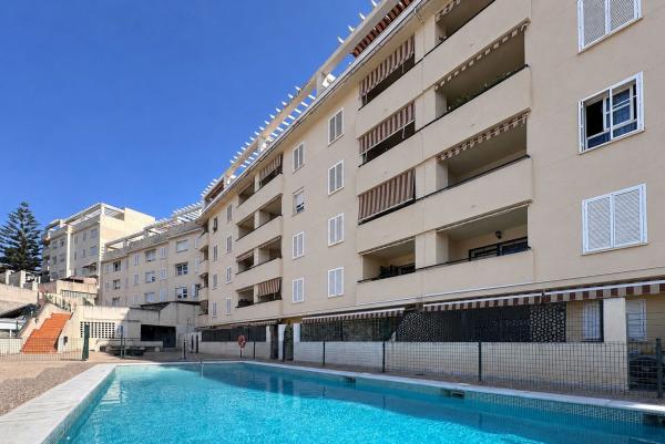Продажа квартиры на Piso en Calle Violín, Montemar, Torremolinos, Торремолинос
thumbnail 2