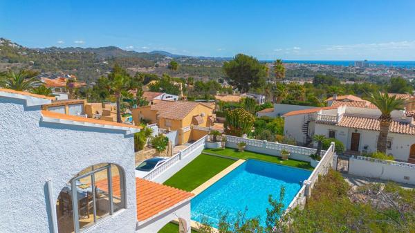 Частный шале на продаже в  Casa o chalet en Gargasindi, Calpe, Кальпе photo 4