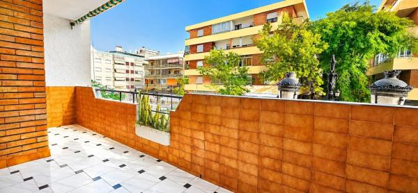 Продажа квартиры на Piso en Marques Del Turia, La Puya - La Ermita, Marbella, Марбелла
photo 1