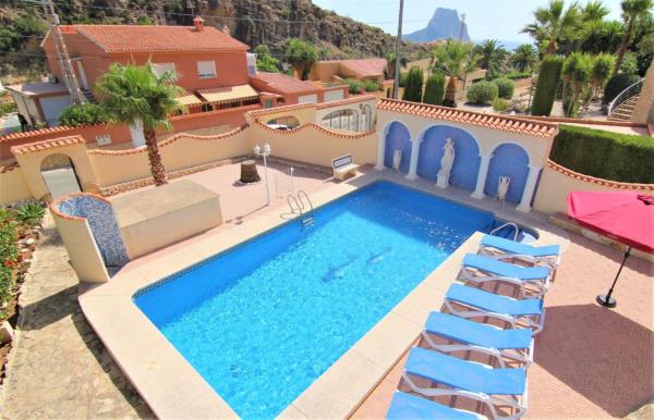 Chalet independiente en venta en Casa o chalet en Maryvilla, Calpe, Calpe photo 1