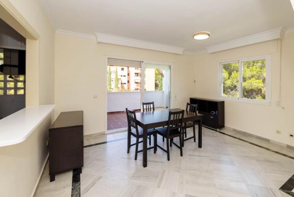 Duplex na sprzedaż w Dúplex en Avenida Conde Rudi, La Carolina-Guadalpín, Marbella, Marbella photo 4