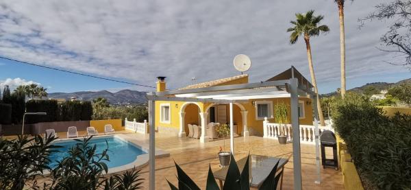 Частный шале на продаже в  Casa o chalet en Cometa-Carrió, Calpe, Кальпе photo 1