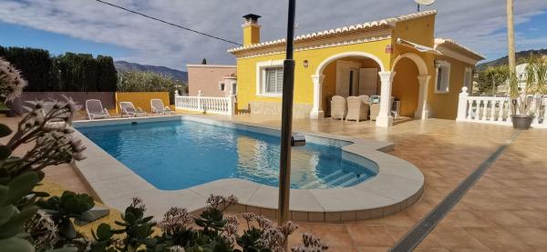 Частный шале на продаже в  Casa o chalet en Cometa-Carrió, Calpe, Кальпе photo 2