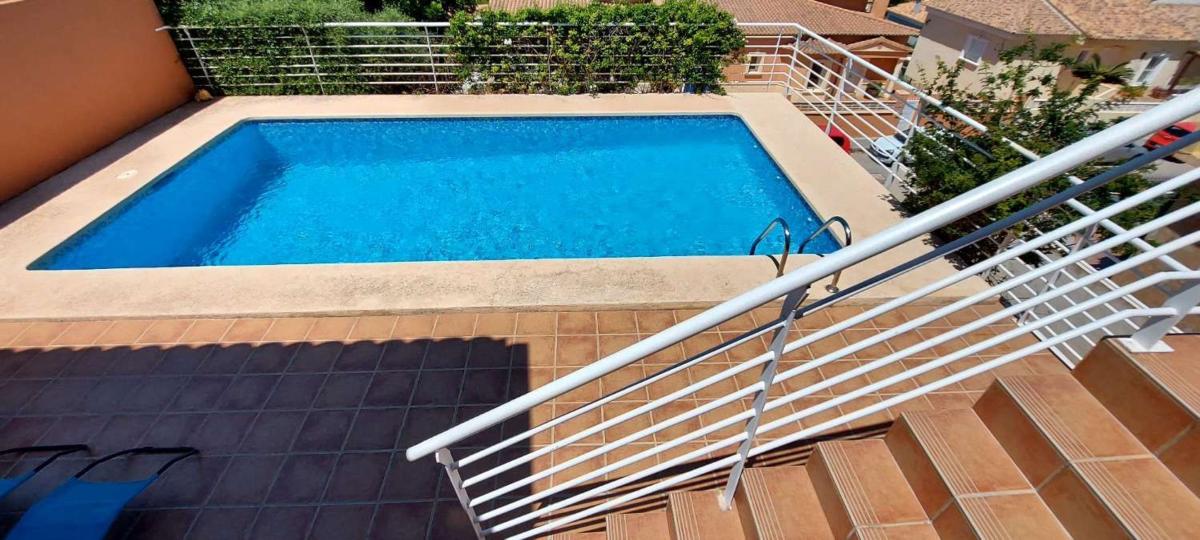 Venta de chalet adosado en  Chalet adosado en Urbanización Casanova I, Cometa-Carrió, Calpe , Calpe photo 3