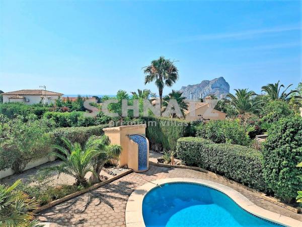 Частный шале на продаже в  Casa o chalet en Calpe Pueblo, Calpe, Кальпе photo 2
