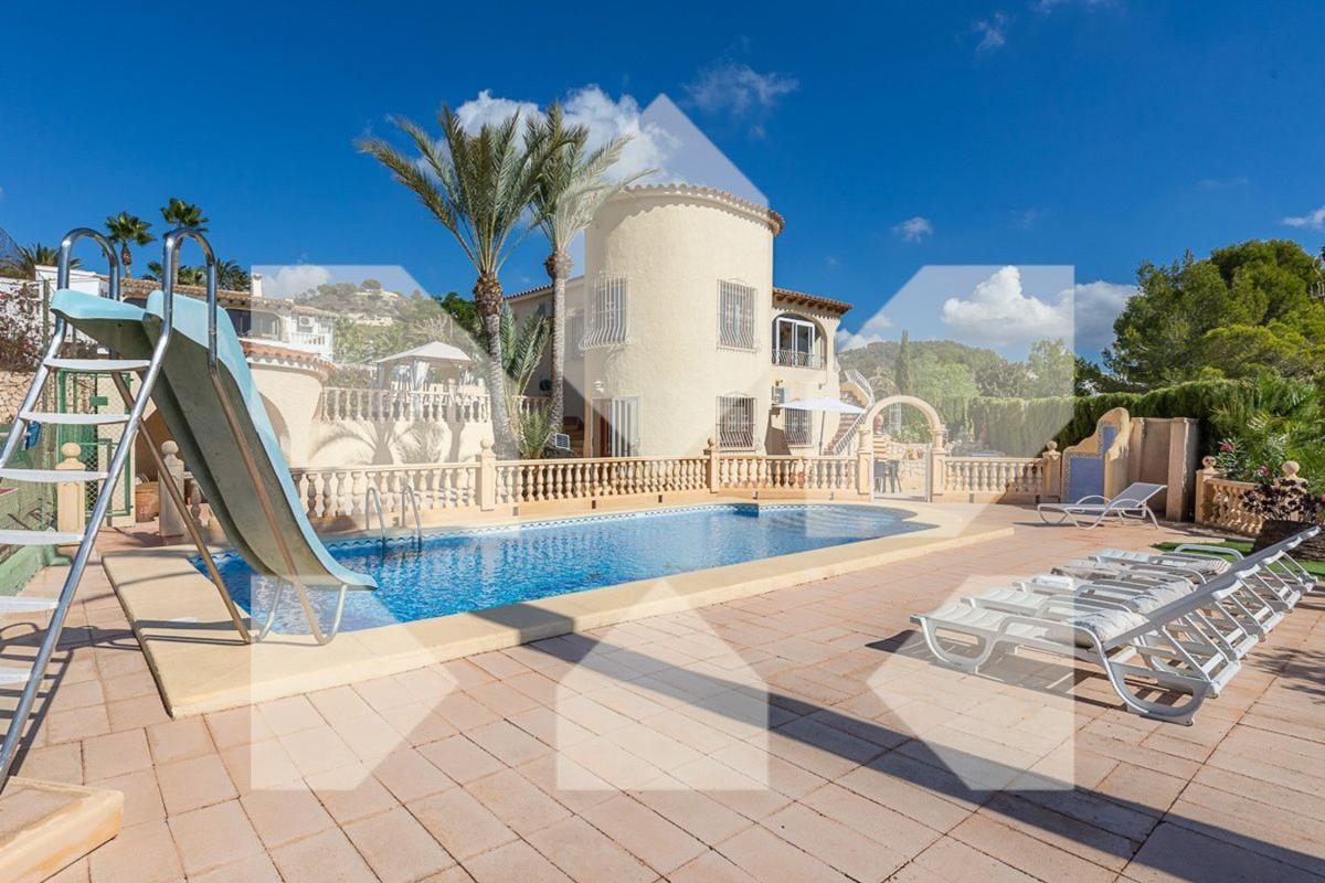 Properties for sale and rent in Spain photo 2