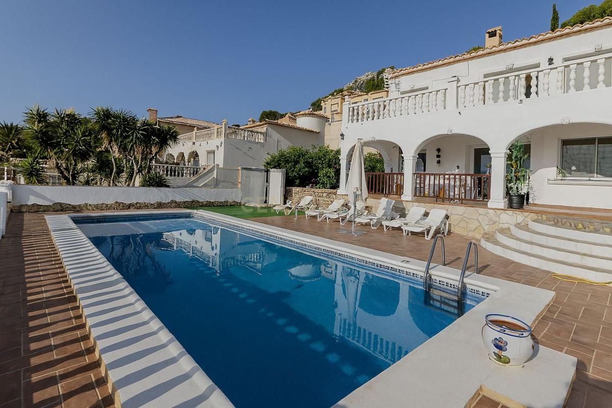 Продажа квартиры на Piso en Polígono 11a, 13, Gargasindi, Calpe, Кальпе
 photo 3