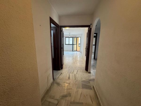Venta de piso en Piso en Calle Antonio Nebrija, 1, La Puya - La Ermita, Marbella, Marbella
 photo 4