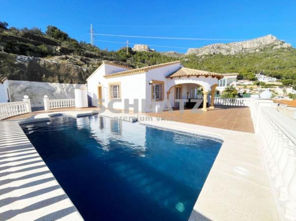 Частный шале на продаже в Casa o chalet en Calpe Pueblo, Calpe, Кальпе thumbnail 2