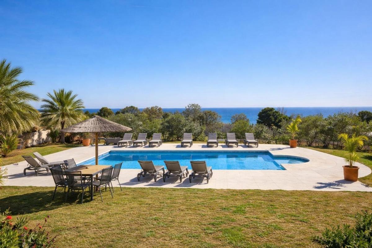Продажа квартиры на Piso en Calle Cartajima, La Concha-Resina Golf, Estepona, Эстепона
photo 5