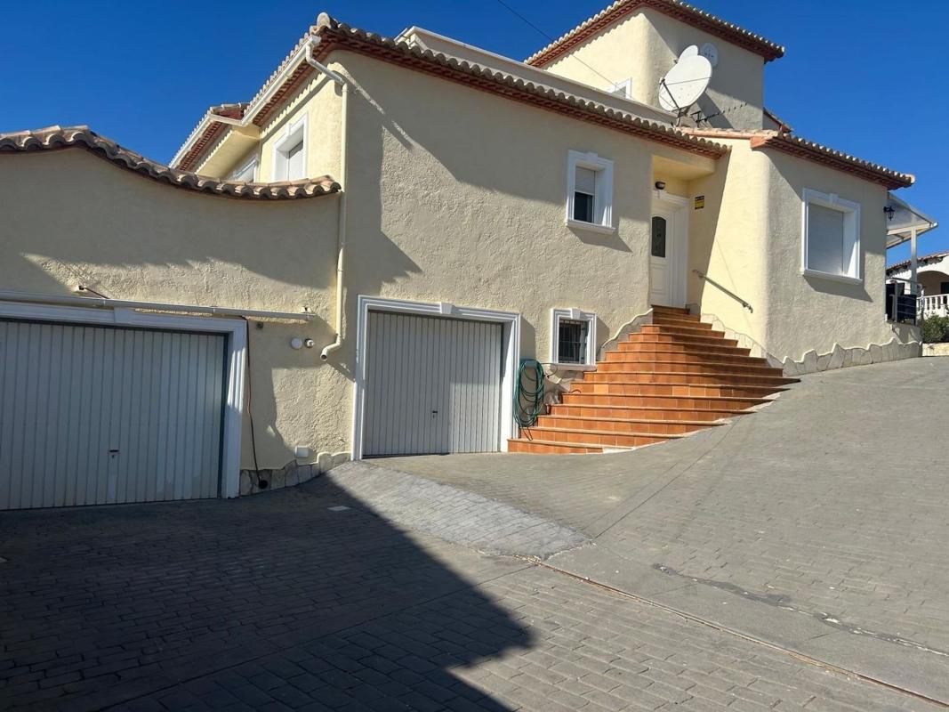 Недвижимость на продажу и в аренду в Испании photo 1