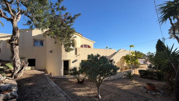 Casa o chalet independiente en Urbanización Ortenbach, Cometa-Carrió, Calpe thumbnail 3