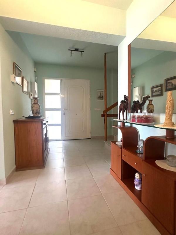 Properties for sale and rent in Spain photo 5