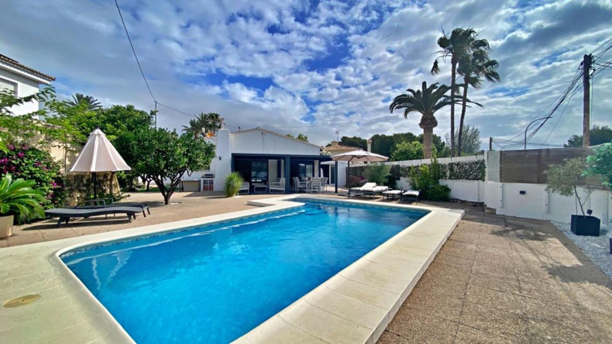 Properties for sale and rent in Spain photo 2