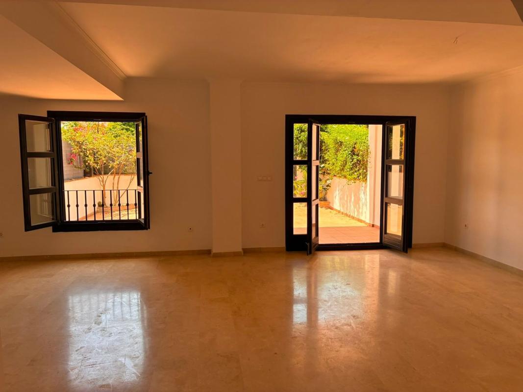 Sprzedaż szeregowego domku w Chalet adosado en Urbanizacion villas y golf, 34 -4, Guadalmina Alta, Marbella , Marbella photo 3