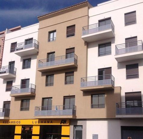 Sale of flat in Piso en Explanada Estacion, Camino Viejo de Málaga, Vélez-Malaga, Vélez-Málaga
photo 1
