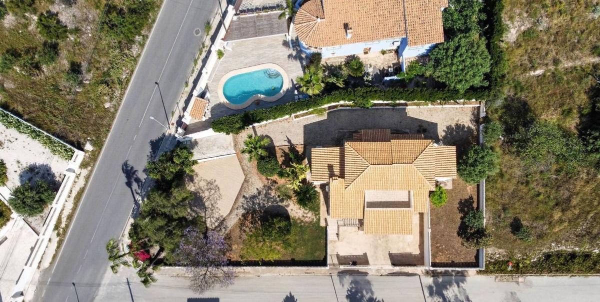 Properties for sale and rent in Spain photo 1