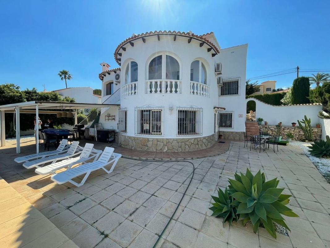 Properties for sale and rent in Spain photo 4