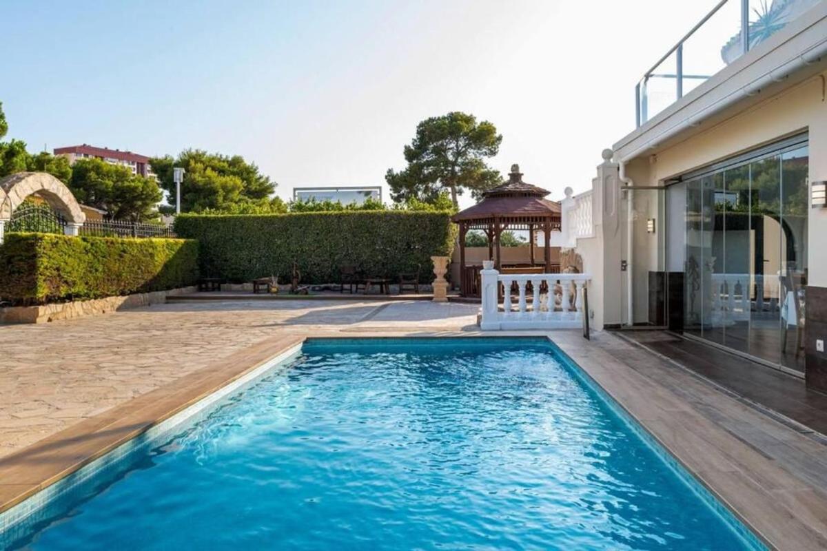 Properties for sale and rent in Spain photo 4