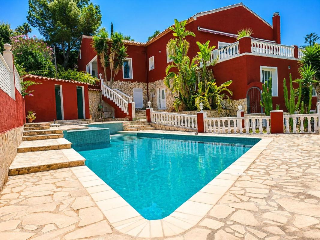 Properties for sale and rent in Spain photo 1