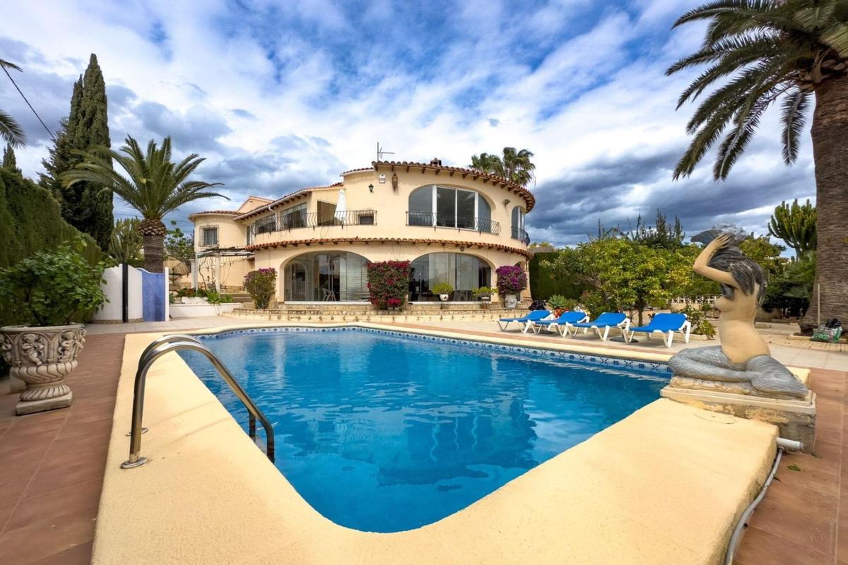 Properties for sale and rent in Spain photo 2