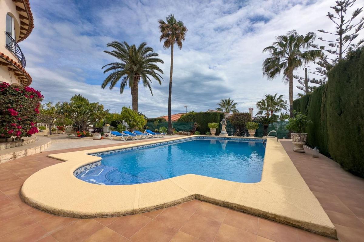Properties for sale and rent in Spain photo 5