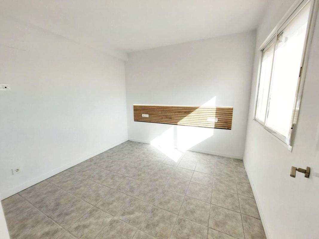 Продажа квартиры на Piso en Calle Colina Blanca, Torreblanca del Sol, Fuengirola, Фуэнхирола
photo 4