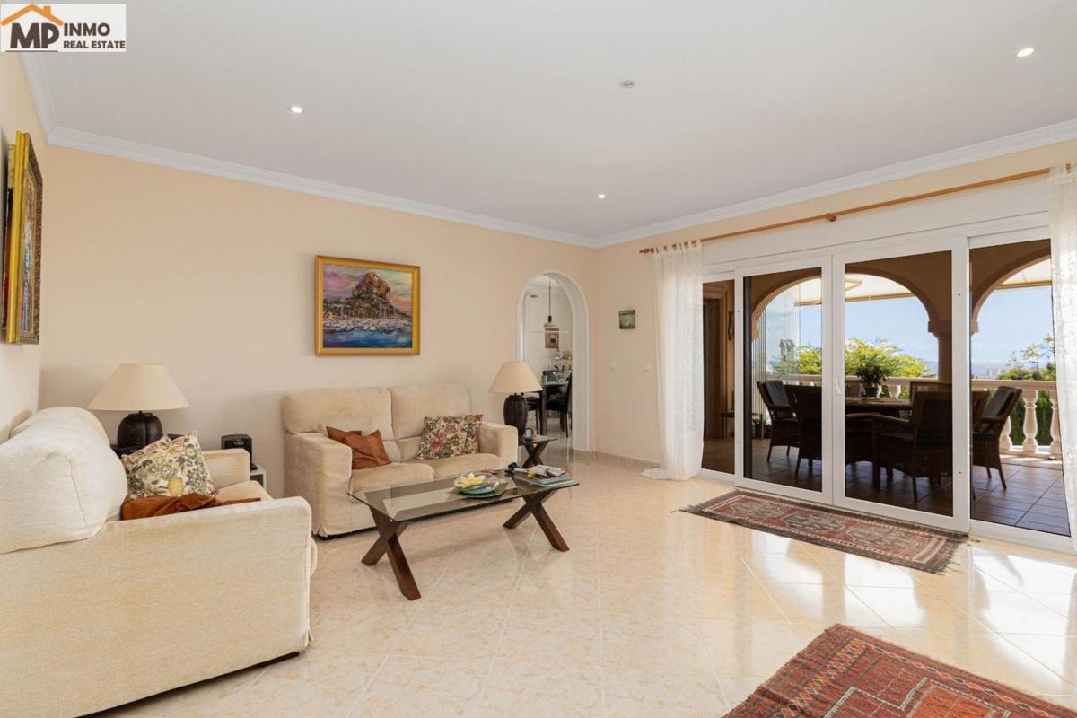 Properties for sale and rent in Spain photo 4