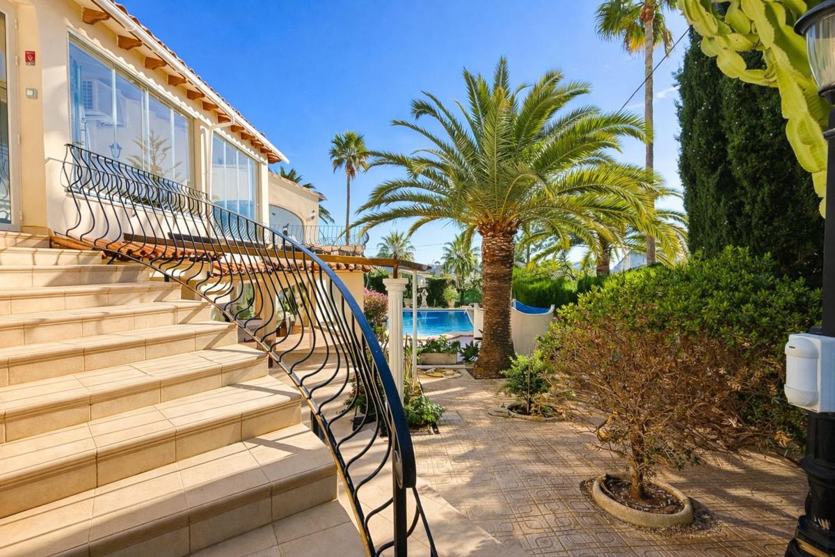 Properties for sale and rent in Spain photo 2