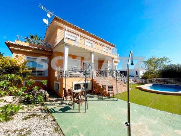 Частный шале на продаже в Casa o chalet en Calpe Pueblo, Calpe, Кальпе thumbnail 3