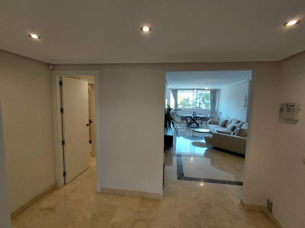 Venta de piso en Piso en Calle Santa Ana, 15 D, La Merced, Marbella, Marbella
photo 4