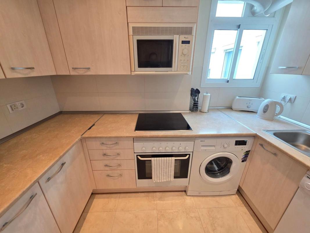 Venta de piso en Piso en Calle Madrid, 1, Zona Puerto Deportivo, Fuengirola, Fuengirola
photo 3