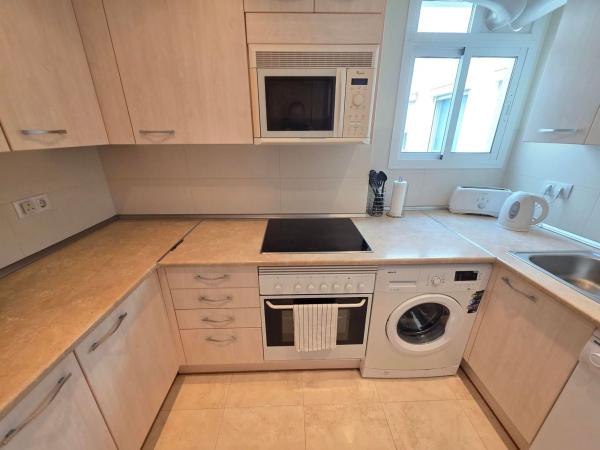 Venta de piso en Piso en Calle Madrid, 1, Zona Puerto Deportivo, Fuengirola, Fuengirola
thumbnail 3