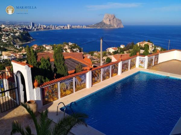 Chalet independiente en venta en Casa o chalet en Maryvilla, Calpe, Calpe photo 1