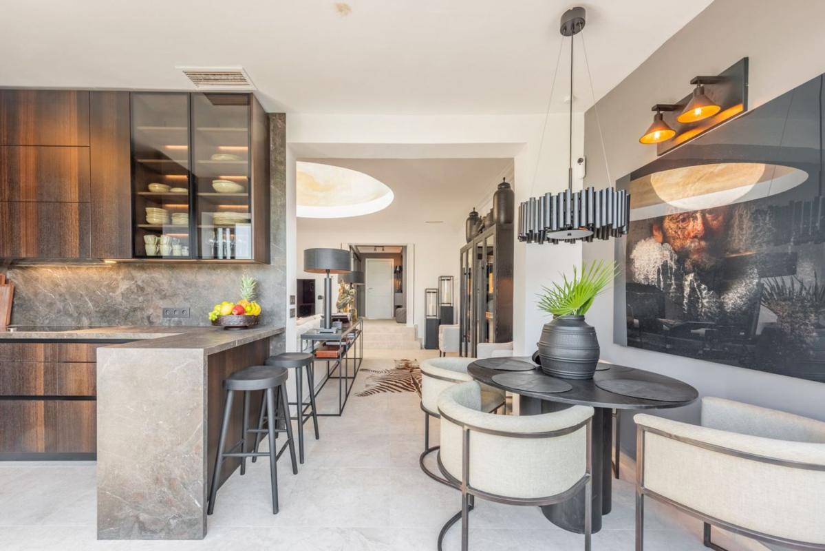 Venta de piso en Piso en Urbanización Oasis Club, 7, Las Lomas de Río Verde, Marbella, Marbella
photo 3