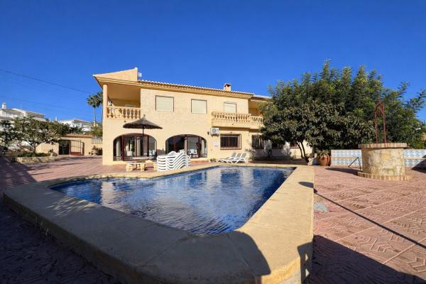 Casa o chalet independiente en Avenida Casanova, Gargasindi, Calpe photo 2