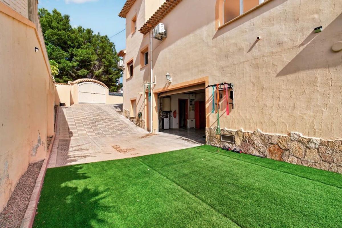 Propiedades en venta y alquiler en España photo 5