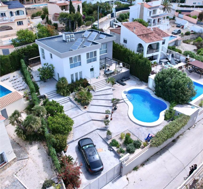 Propiedades en venta y alquiler en España photo 2