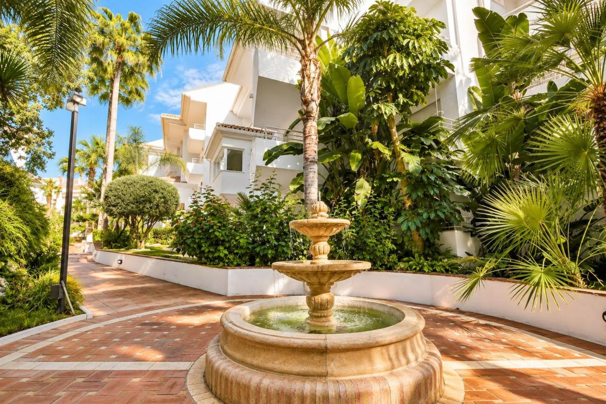Sprzedaż duplexu w Dúplex en Guadalmina Baja, Marbella, Marbella photo 2