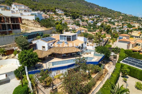 Chalet independiente en venta en Casa o chalet en Partida les Cucarres, Oltamar-Cucarres, Calpe, Calpe photo 1