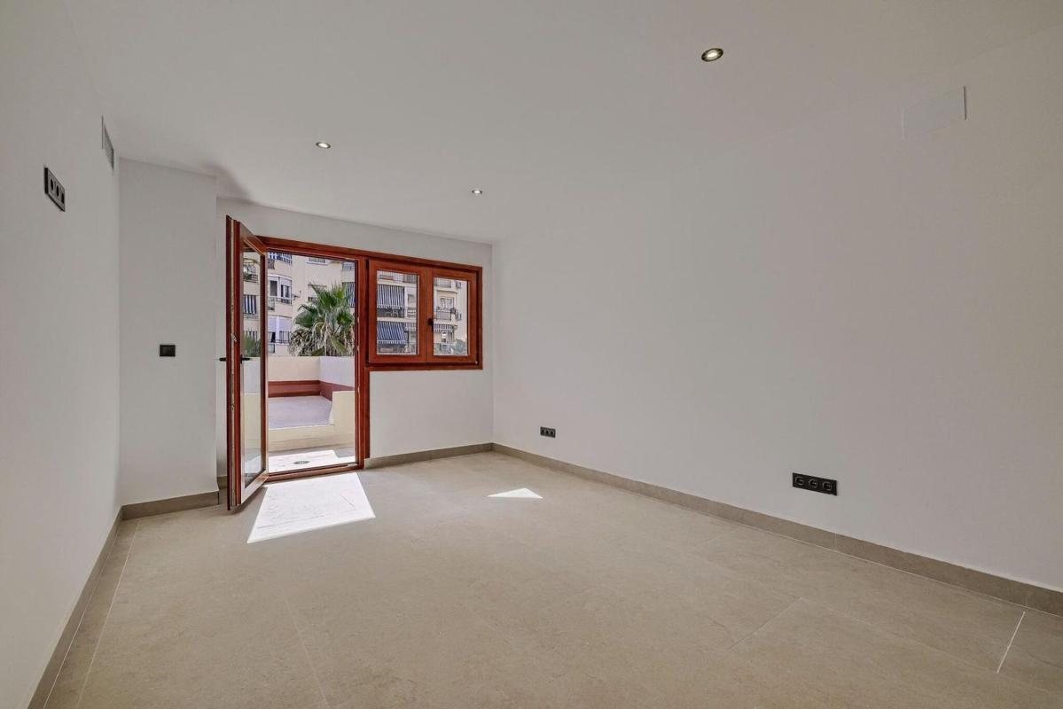 Sale of apartment in Piso en Avenida Arias Maldonado, Ricardo Soriano, Marbella, Marbella
photo 3